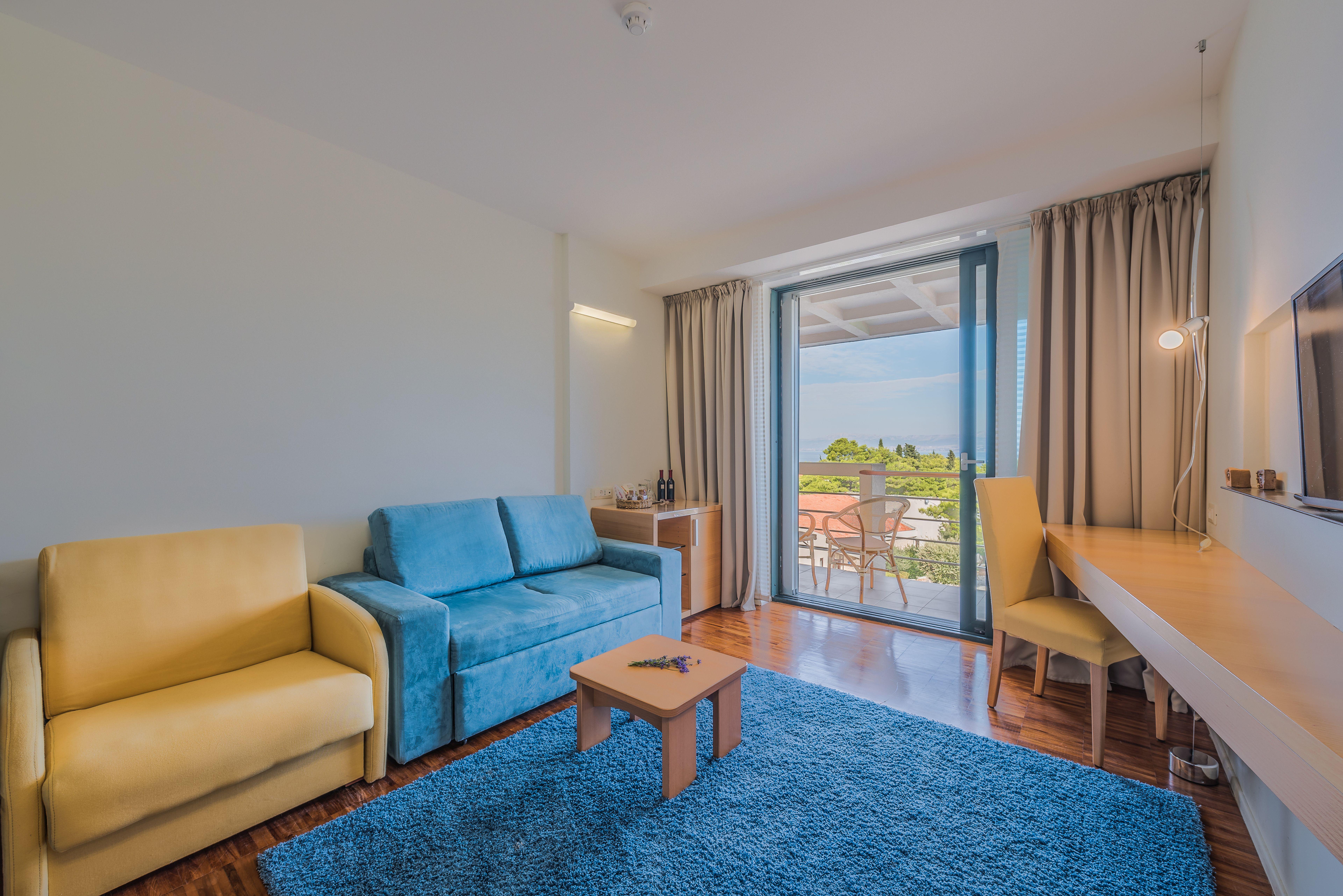 Aminess Vival Velaris Resort Supetar Ngoại thất bức ảnh