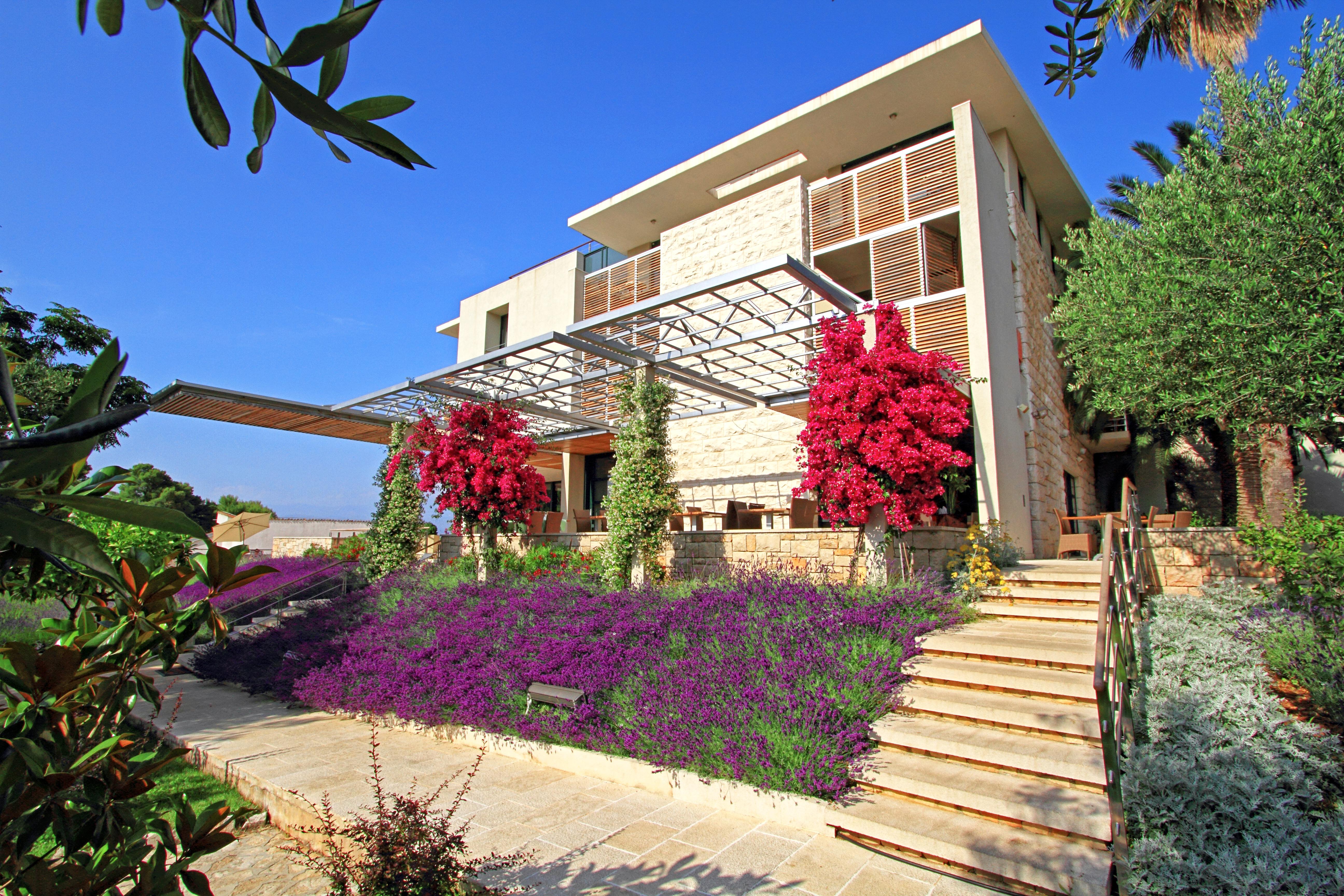 Aminess Vival Velaris Resort Supetar Ngoại thất bức ảnh