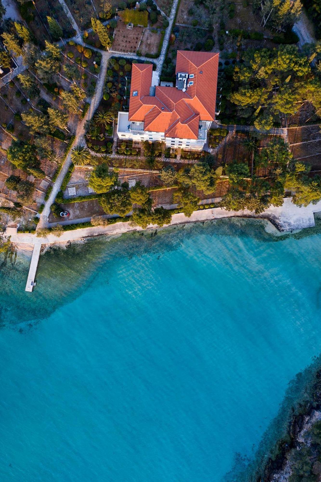 Aminess Vival Velaris Resort Supetar Ngoại thất bức ảnh