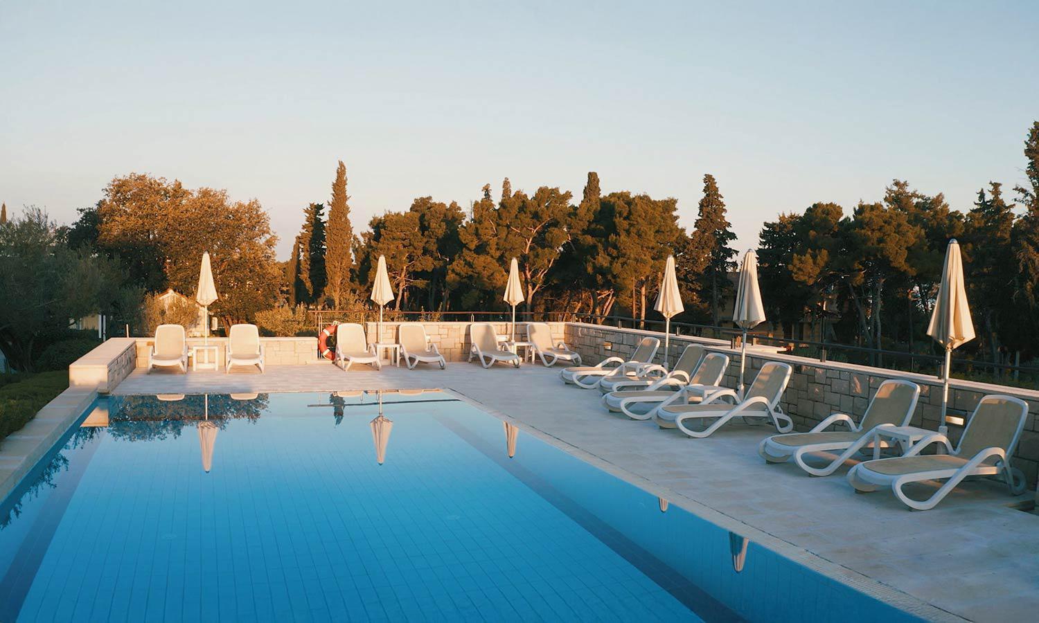 Aminess Vival Velaris Resort Supetar Ngoại thất bức ảnh