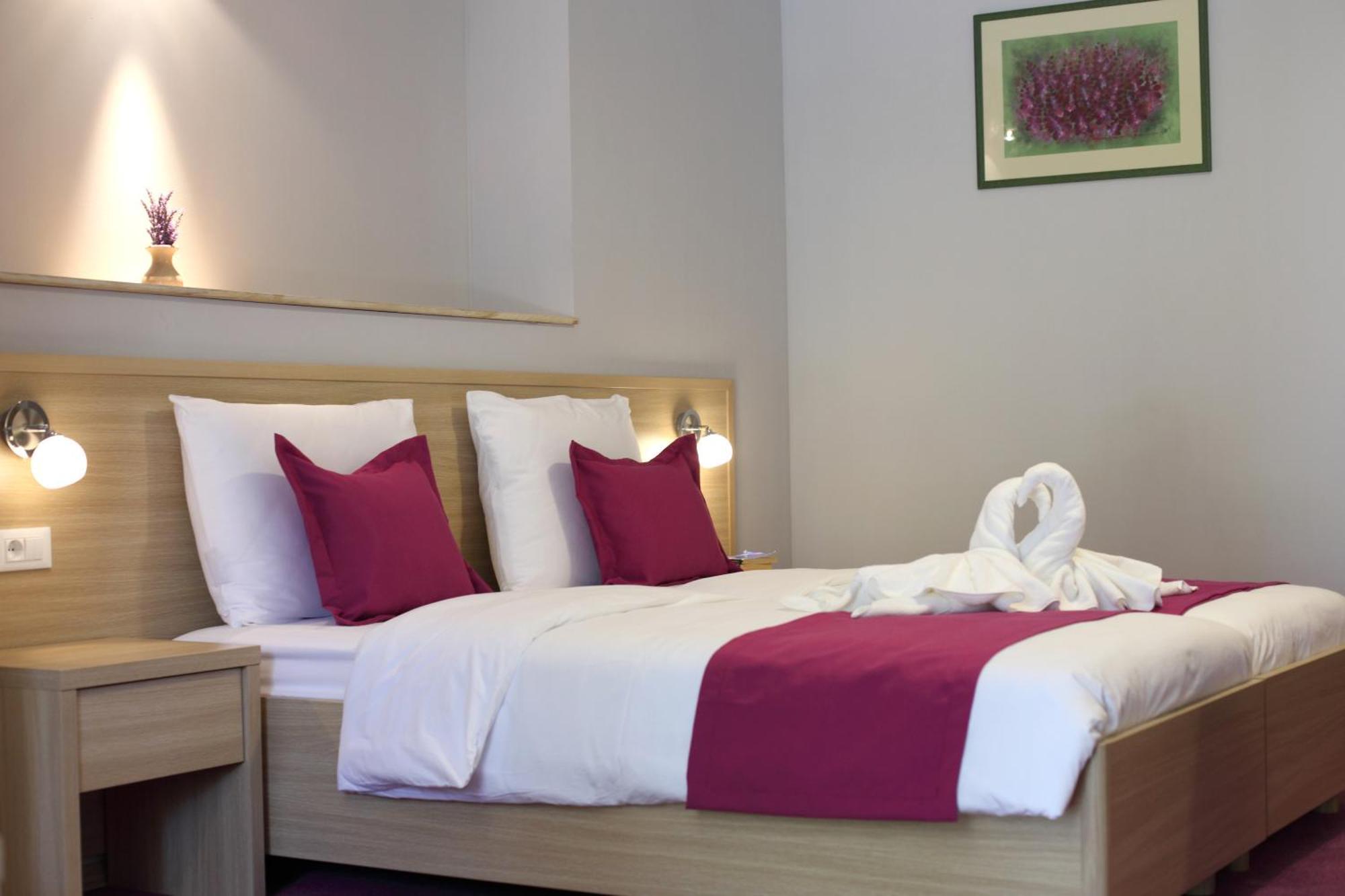 Aminess Vival Velaris Resort Supetar Phòng bức ảnh